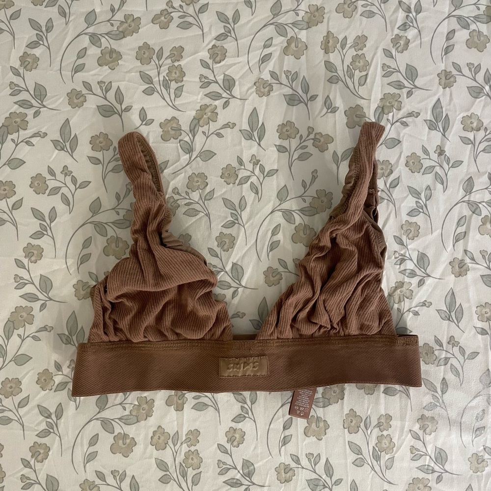 SKIMS Ribbed Triangle Bralette - Chestnut Brown
